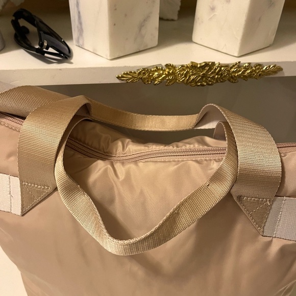 adidas Originals Puffer Shopper Tote bag in great condition.Peach color - Picture 8 of 16